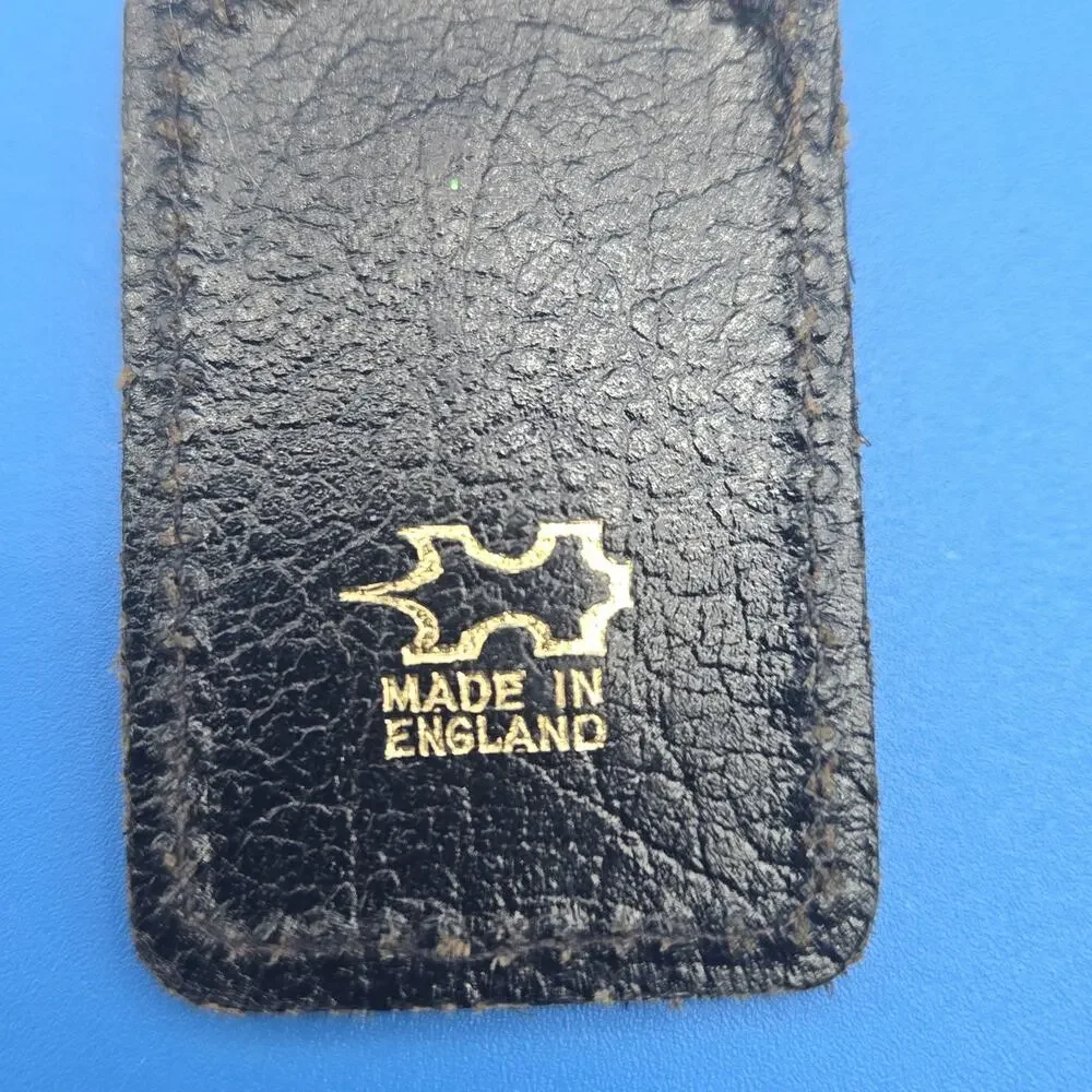 MG MGB/GT V8 Enamel Leather Vintage Motor Car Key Ring Fob Badge Made In England